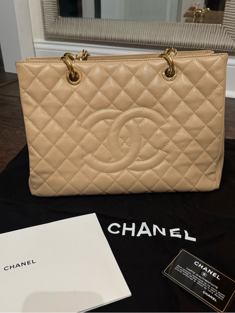 CHANEL Beige Quilted Leather Tote with Gold Chain-Strap - Picture 3 of 12